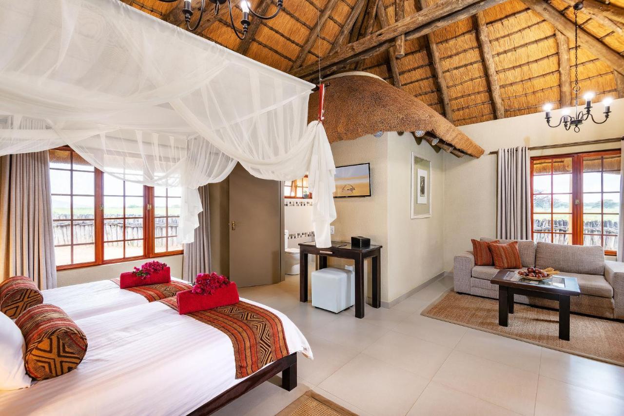 Frans Indongo Lodge Otjiwarongo Bagian luar foto