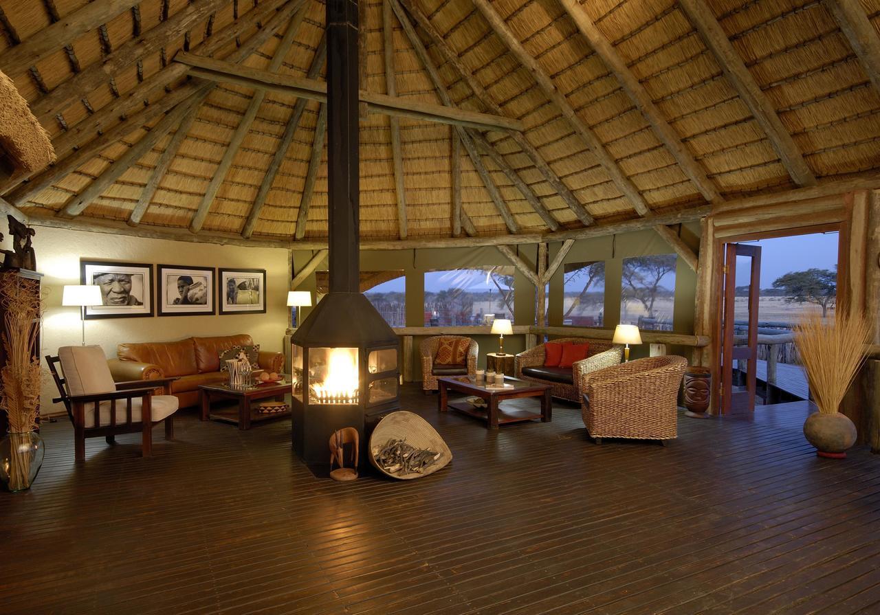 Frans Indongo Lodge Otjiwarongo Bagian luar foto